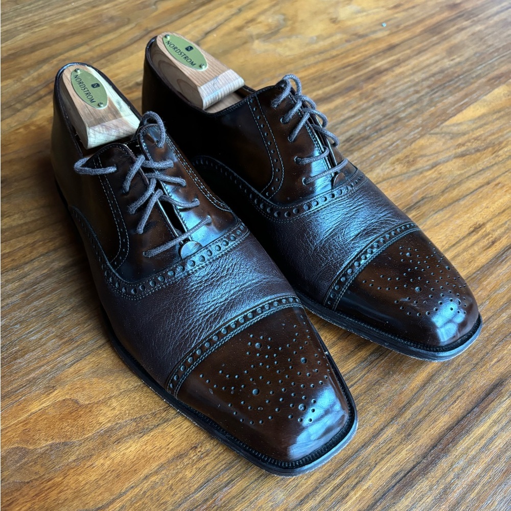 Beautiful Mezlan deer skin leather dress shoes in a rich brown.